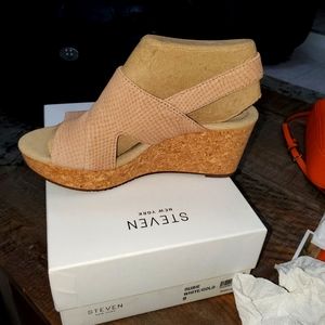 Clarks Wedges, size 9, color Rose.